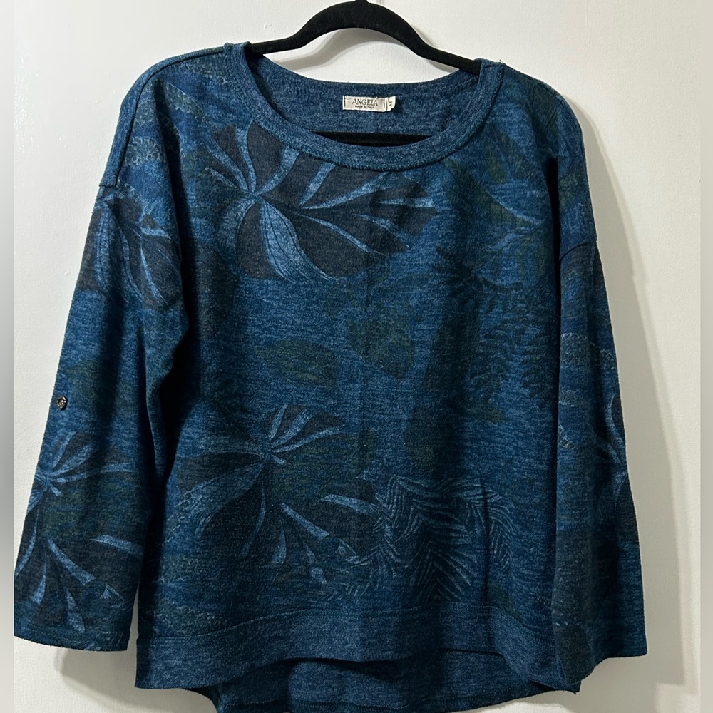 Angela ladies blue top size medium